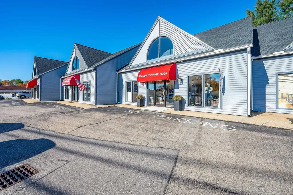 112 & 114 Lafayette Road North Hampton NH 03862