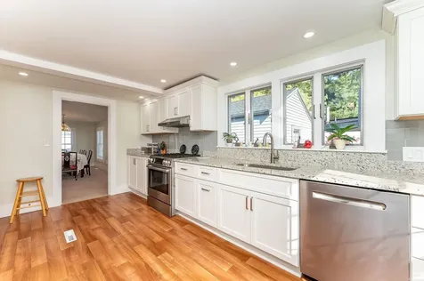 112 & 114 Lafayette Road North Hampton NH 03862