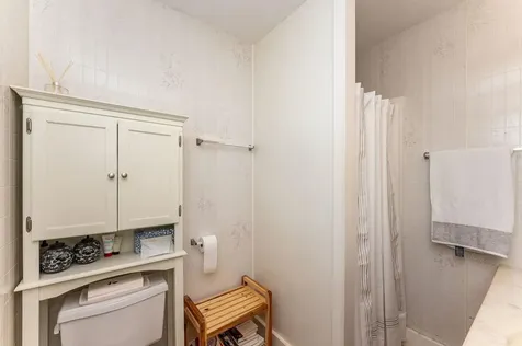 112 & 114 Lafayette Road North Hampton NH 03862