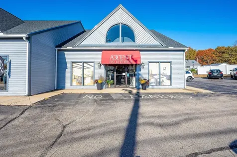 112 & 114 Lafayette Road North Hampton NH 03862