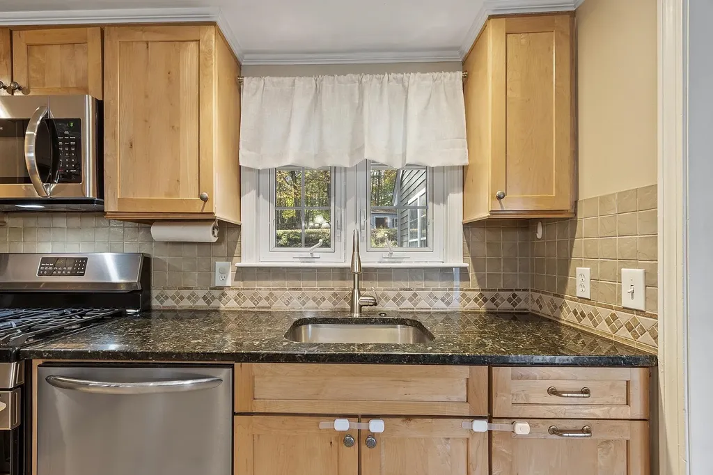 4 Bloody Brook Road Amherst NH 03031