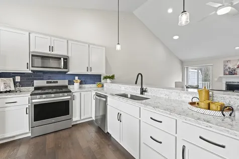 1 Remington Drive Hampstead NH 03826