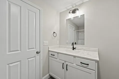 1 Remington Drive Hampstead NH 03826