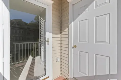 3 Sterling Hill Lane Exeter NH 03833