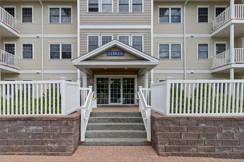 3 Sterling Hill Lane Exeter NH 03833