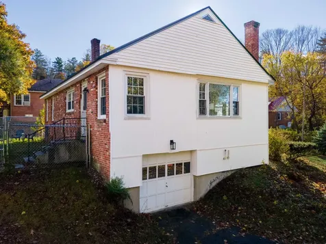 10 Acer Heights Road Claremont NH 03743