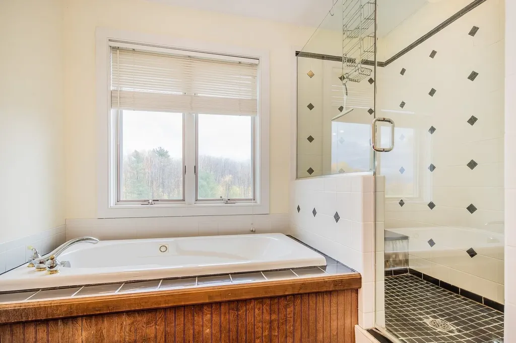 1321 Quarterline Road Rutland Town VT 05701