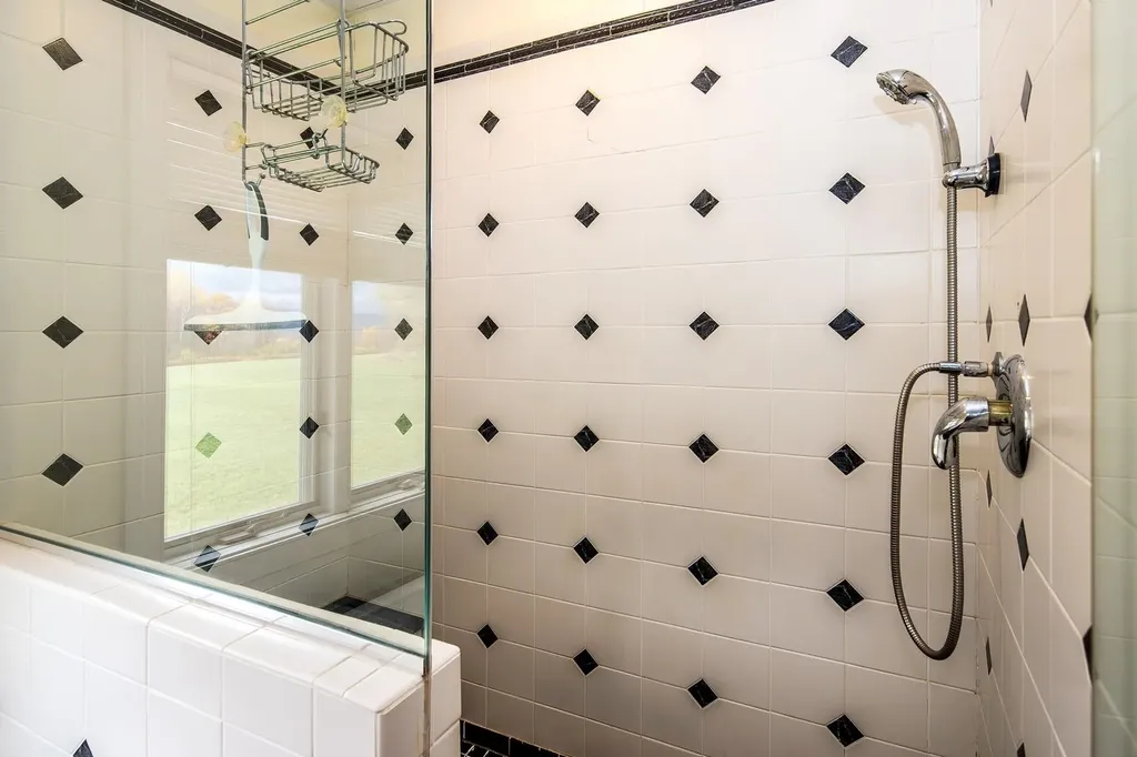 1321 Quarterline Road Rutland Town VT 05701