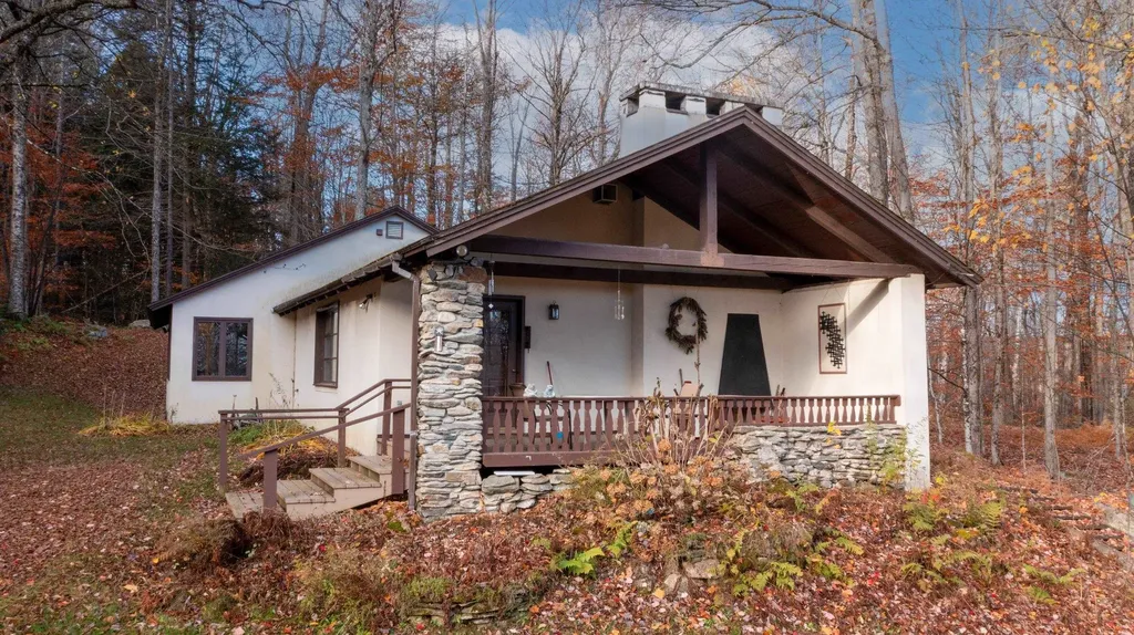 46-48 Lower Taylor Hill Road Winhall VT 05340