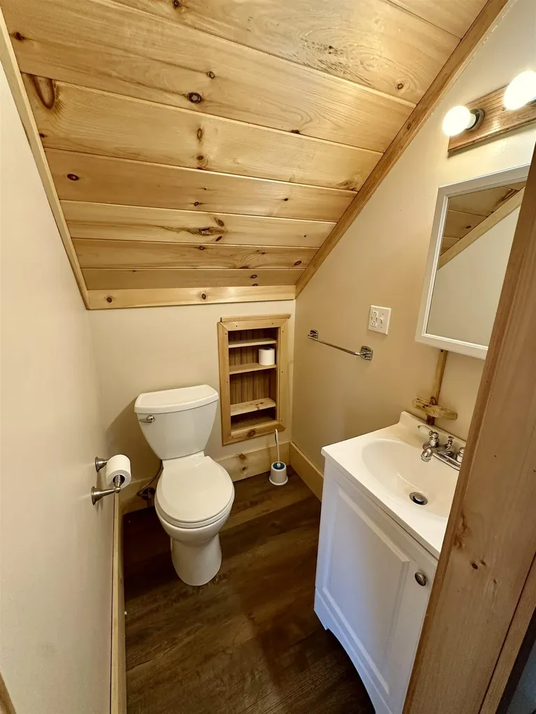 2792 Vt Route 153 Pawlet VT 05775