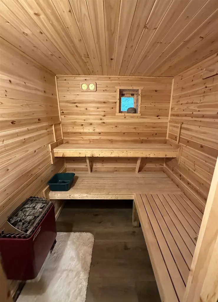 2792 Vt Route 153 Pawlet VT 05775