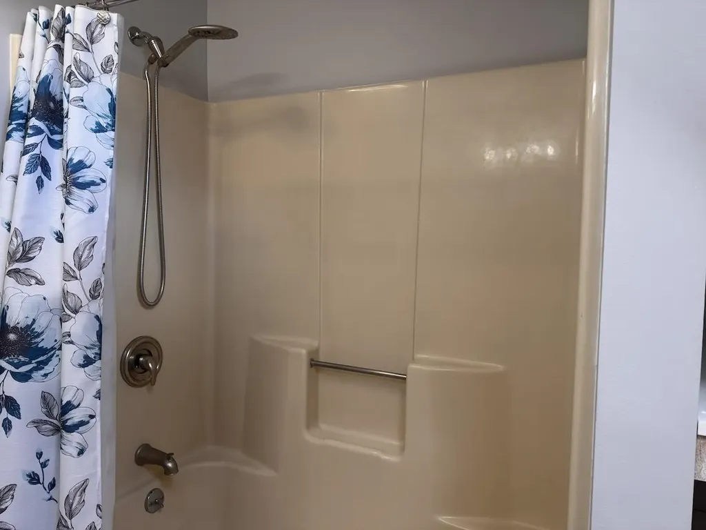 13 Westridge Drive Peterborough NH 03458