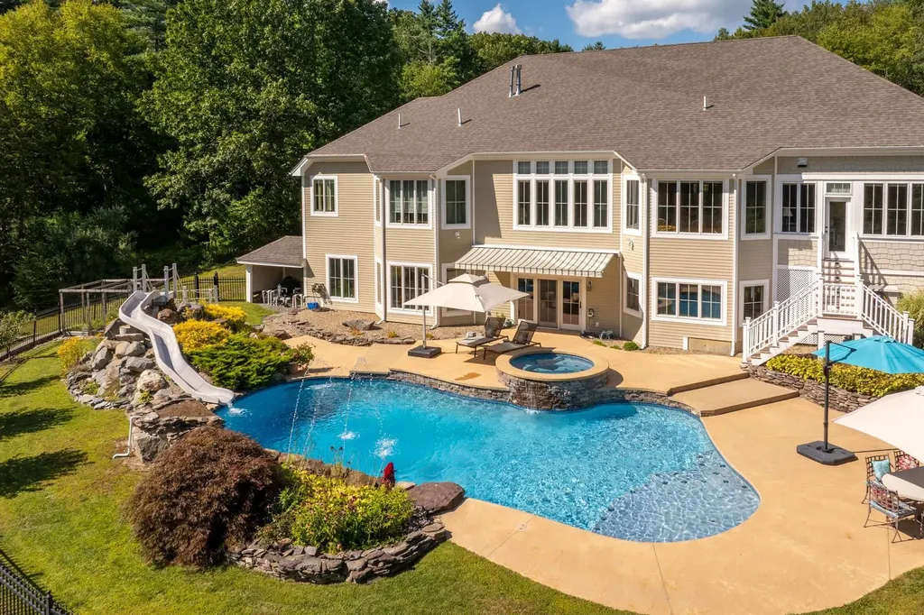 7 Fancy Hill Madbury NH 03823