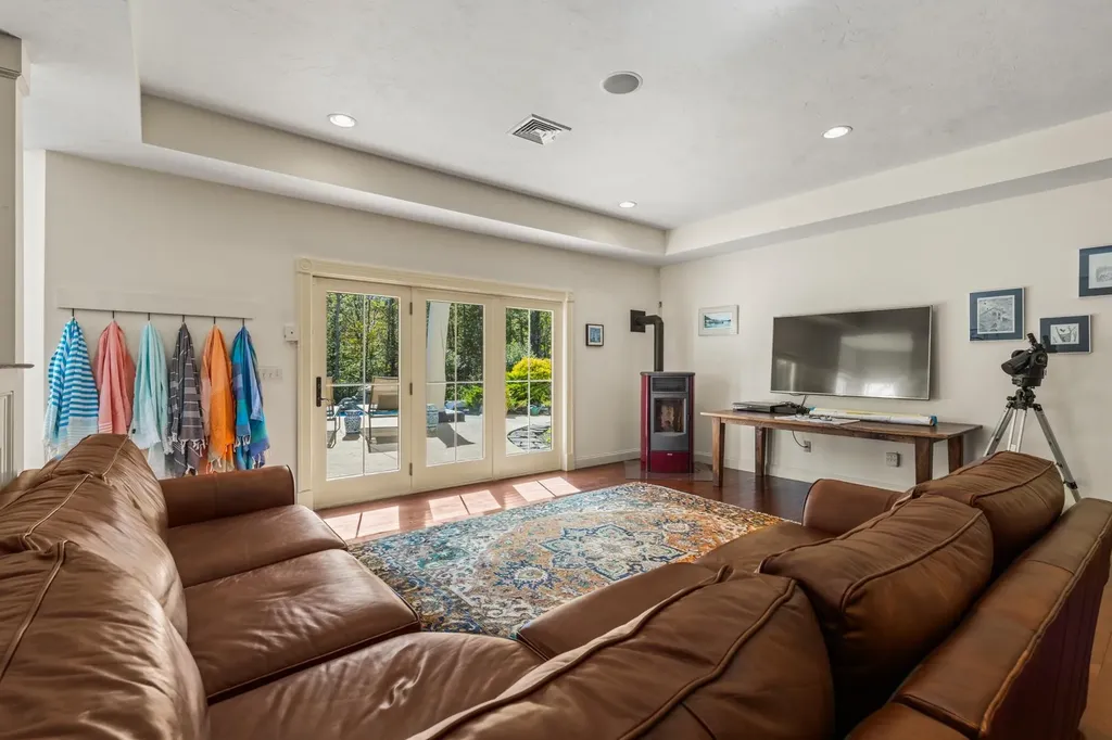 7 Fancy Hill Madbury NH 03823