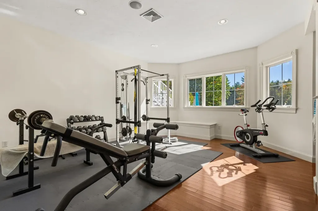 7 Fancy Hill Madbury NH 03823