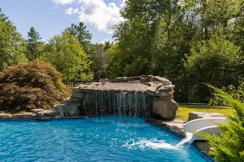 7 Fancy Hill Madbury NH 03823