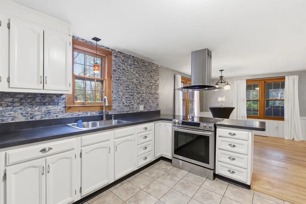 140 Summit Street Franklin NH 03235