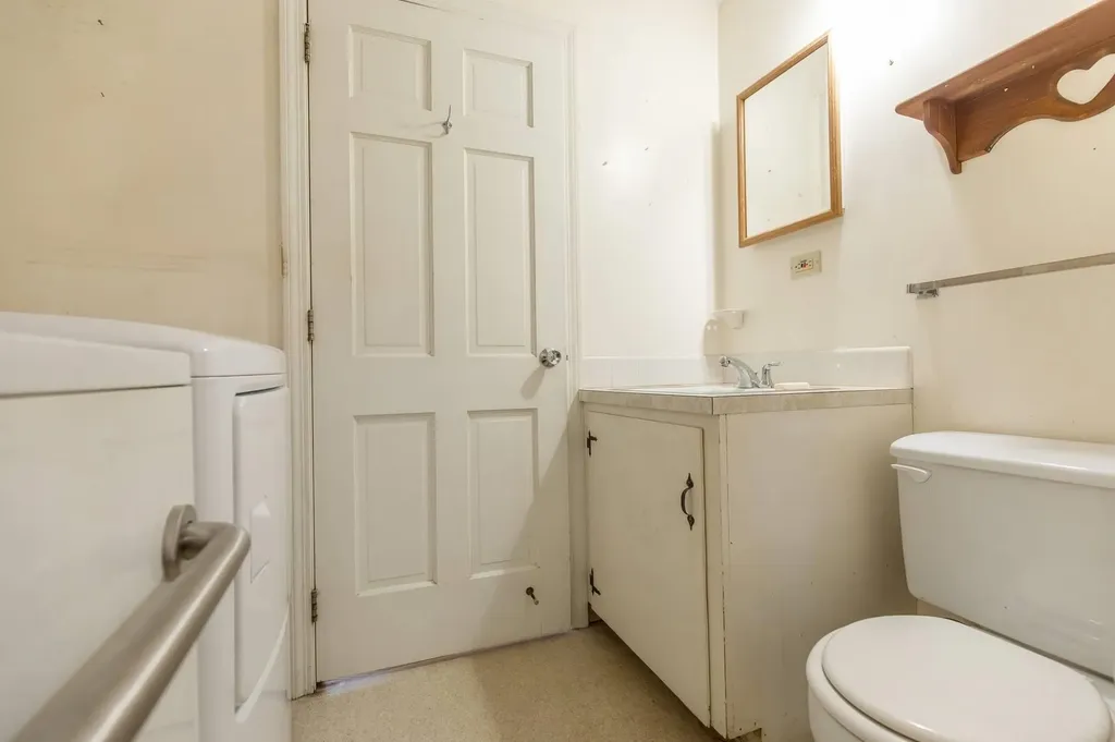 23 Currier Avenue Peterborough NH 03458