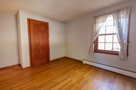 23 Currier Avenue Peterborough NH 03458