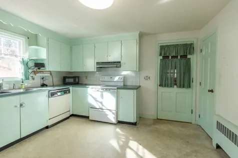 23 Currier Avenue Peterborough NH 03458