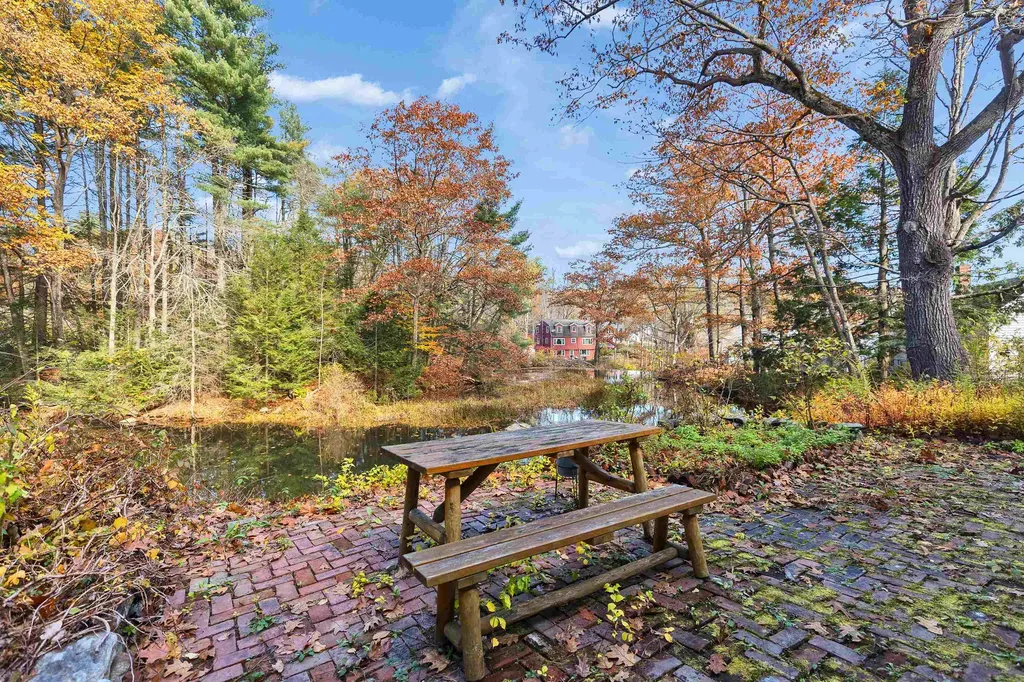 89 Temple Road Wilton NH 03086