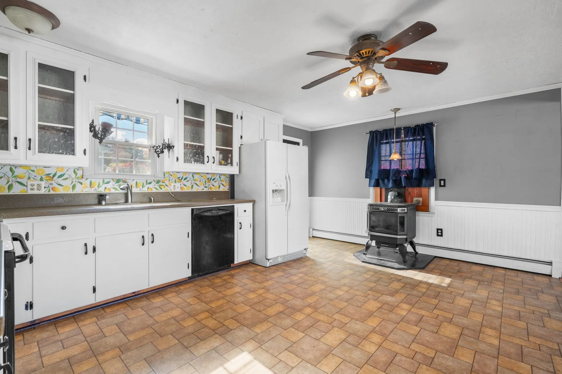 5 Nel Mar Heights Claremont NH 03743