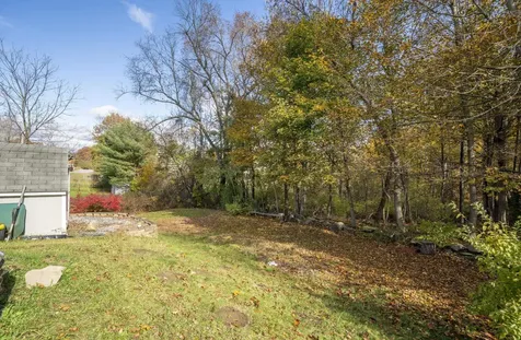 5 Nel Mar Heights Claremont NH 03743