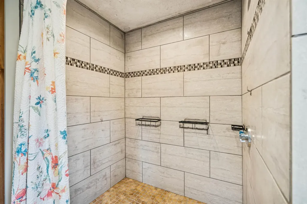 25 Fern Hill Lane Fairlee VT 05045