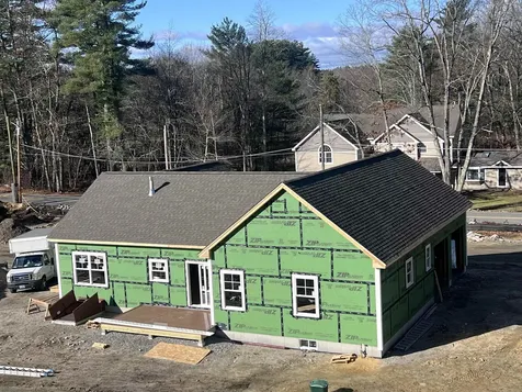 103 Seaverns Bridge Road Merrimack NH 03054