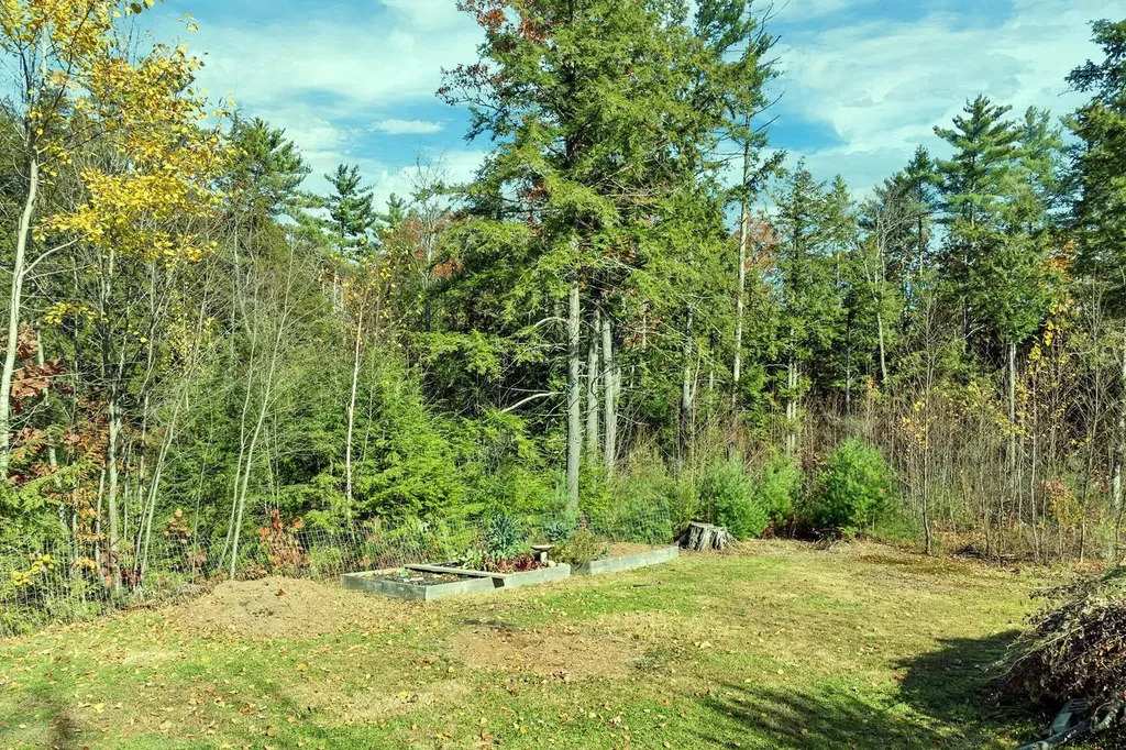 21 Shelburne Lane Barnstead NH 03225