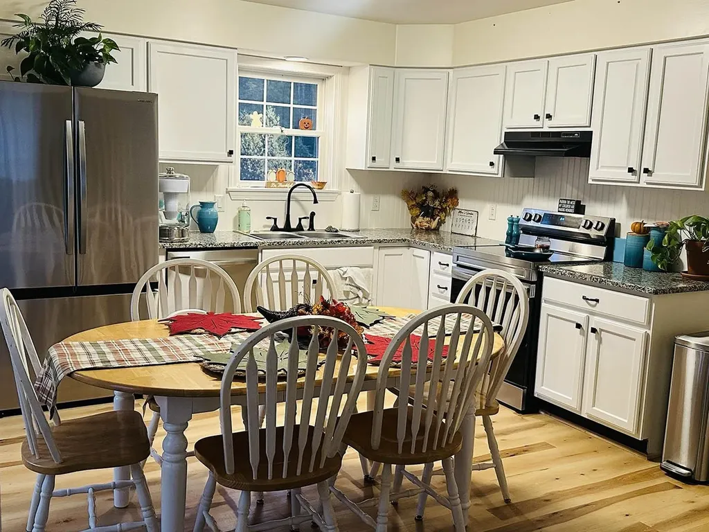 21 Shelburne Lane Barnstead NH 03225