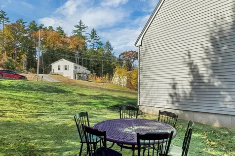 21 Shelburne Lane Barnstead NH 03225