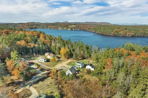 21 Shelburne Lane Barnstead NH 03225