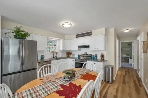 21 Shelburne Lane Barnstead NH 03225