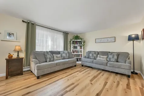 21 Shelburne Lane Barnstead NH 03225