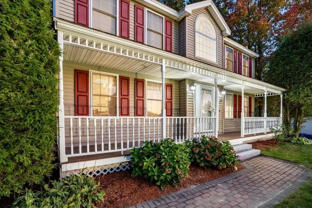 36 Sutherland Drive Hudson NH 03051