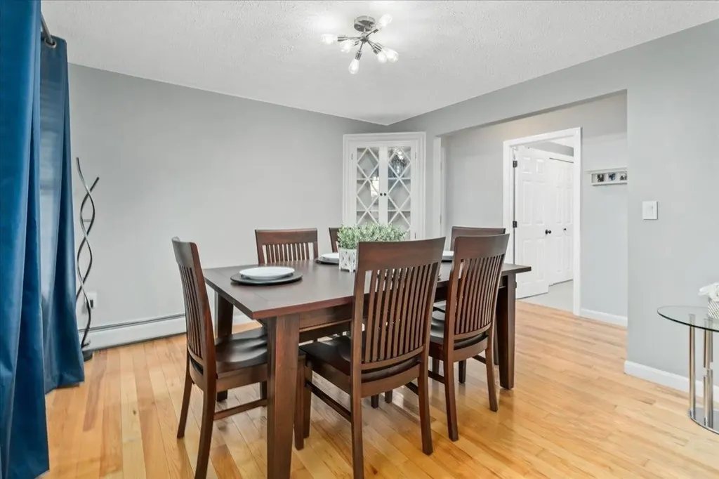 36 Sutherland Drive Hudson NH 03051