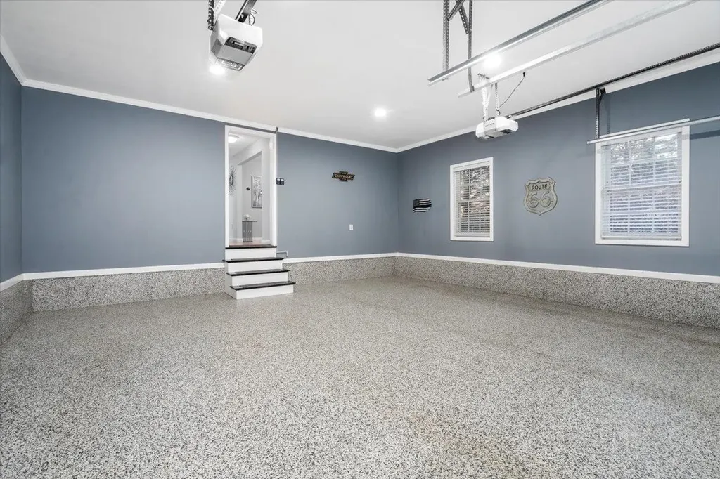 36 Sutherland Drive Hudson NH 03051