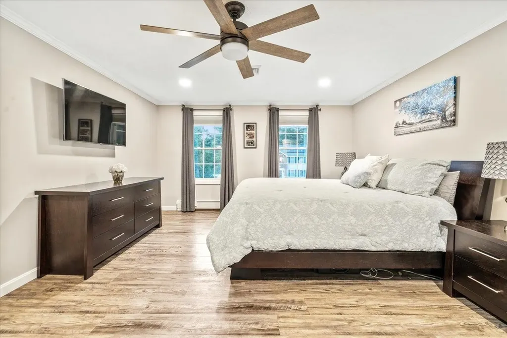 36 Sutherland Drive Hudson NH 03051