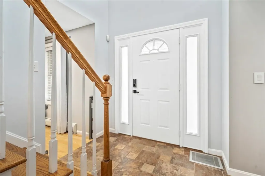 36 Sutherland Drive Hudson NH 03051