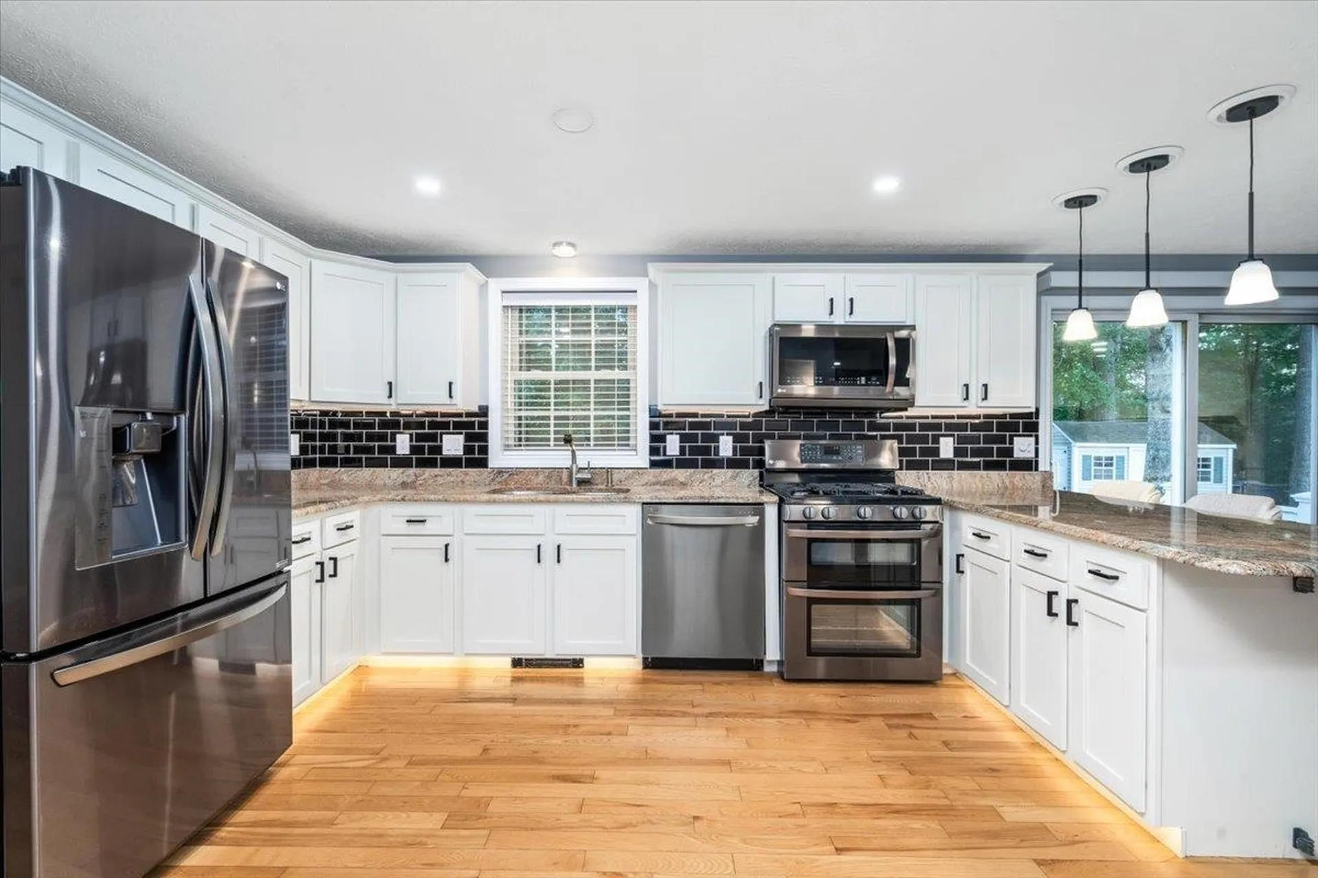 36 Sutherland Drive Hudson NH 03051