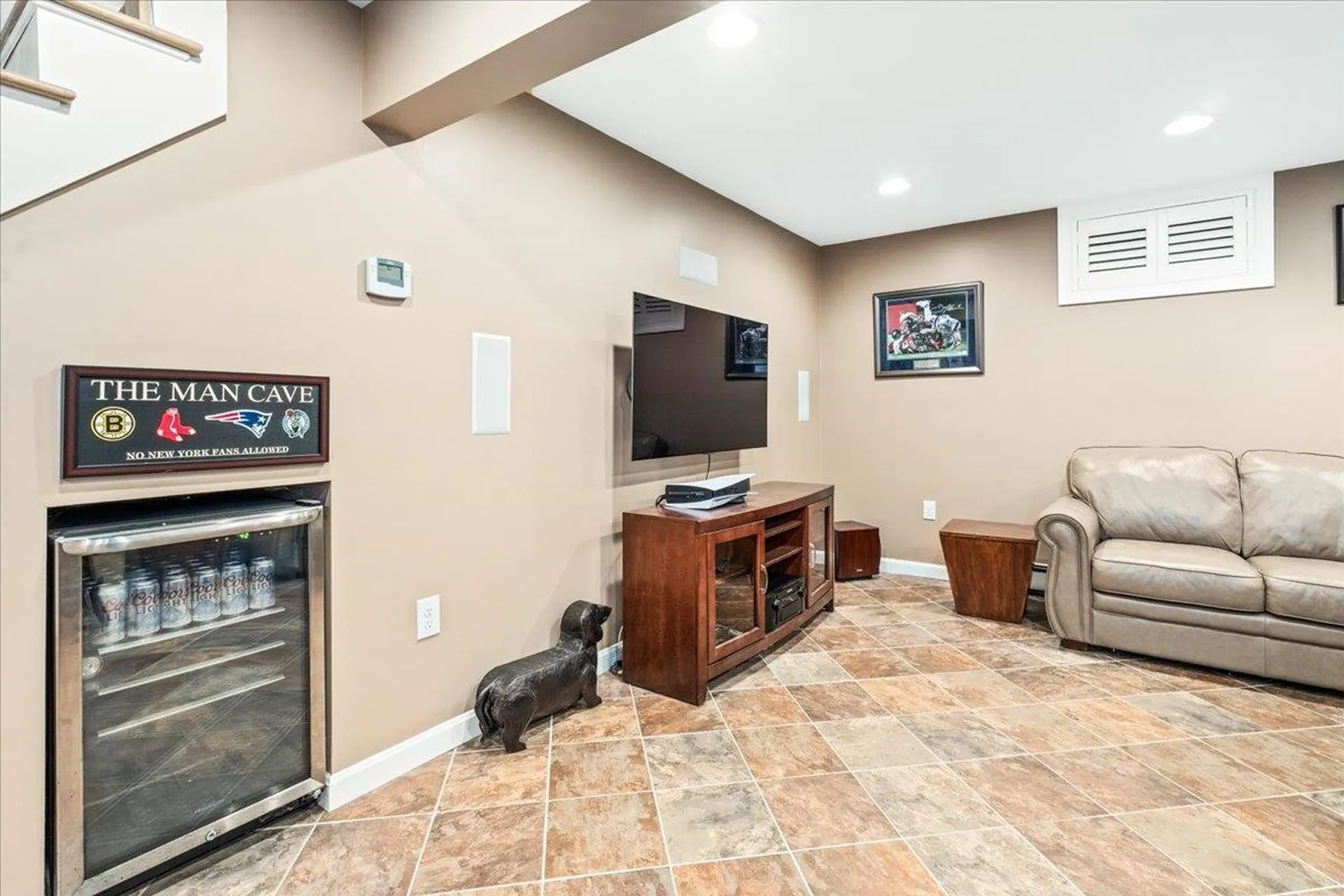 36 Sutherland Drive Hudson NH 03051