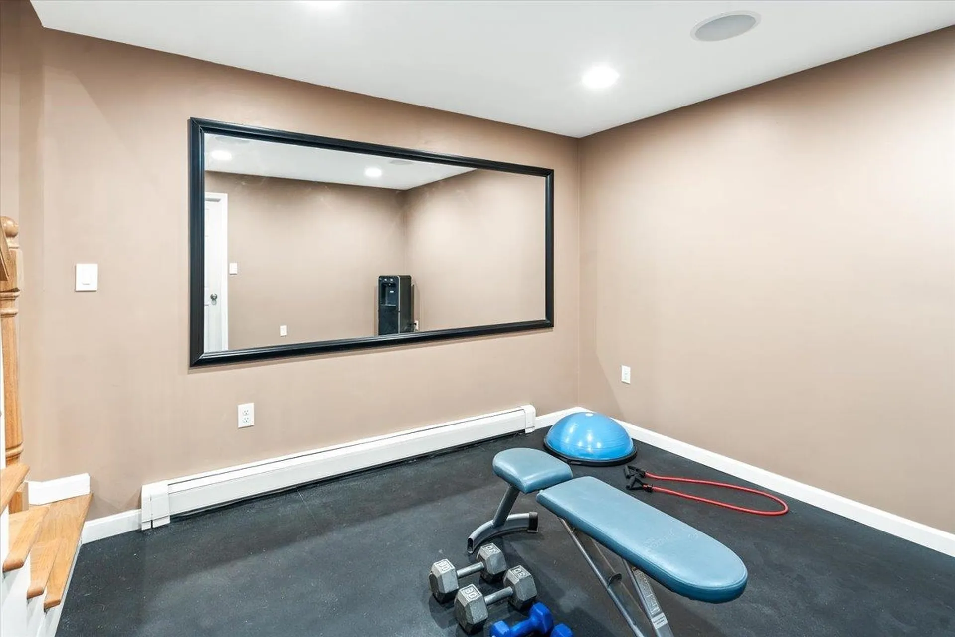 36 Sutherland Drive Hudson NH 03051