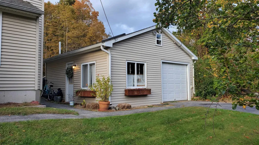 11 Dana Avenue Kittery ME 03904