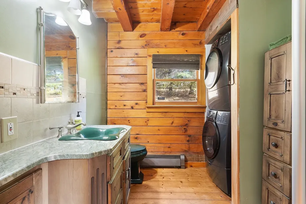 123 Poocham Road Chesterfield NH 03466