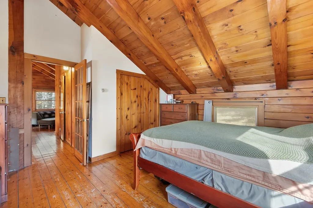 123 Poocham Road Chesterfield NH 03466