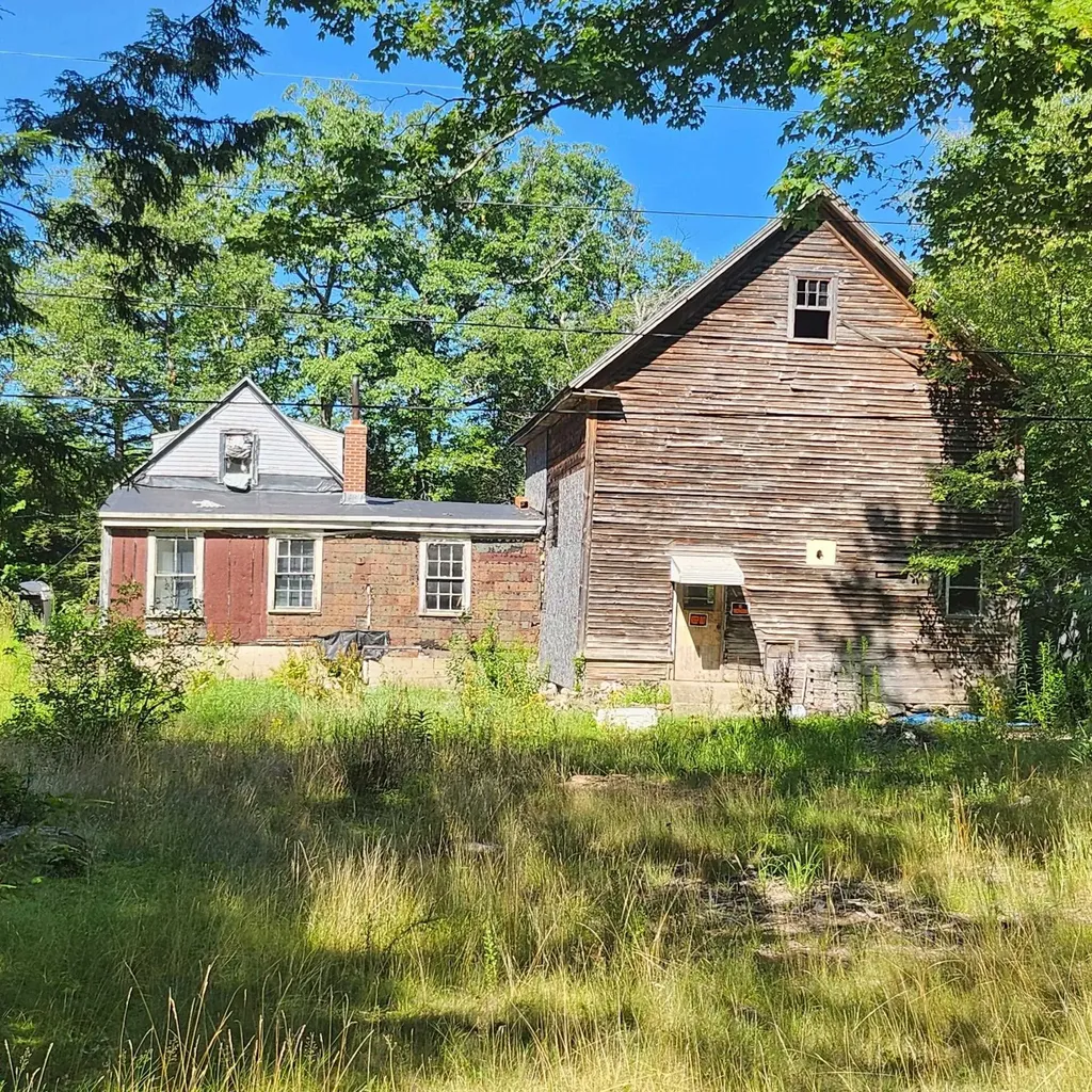 44 Garney Road Wakefield NH 03872