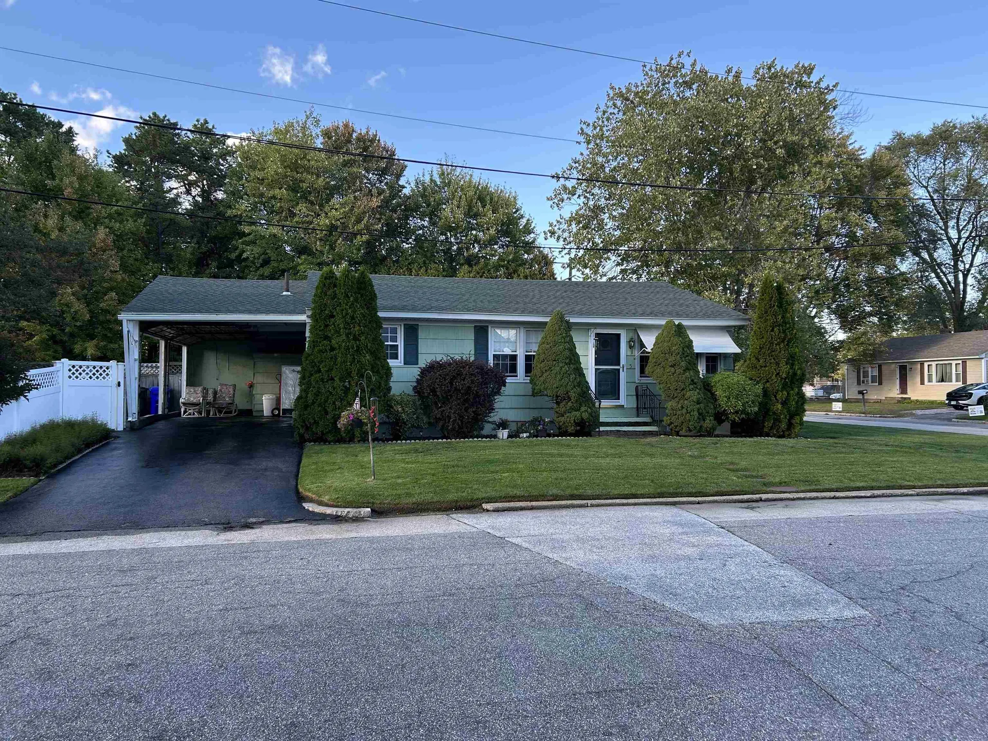 5 Pinedale Street Manchester NH 03102