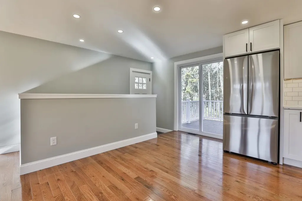 16 Palmer Road Goffstown NH 03045