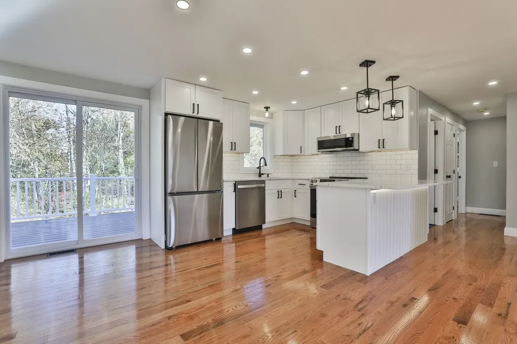 16 Palmer Road Goffstown NH 03045